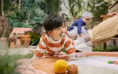 How to teach a newborn to self-soothe