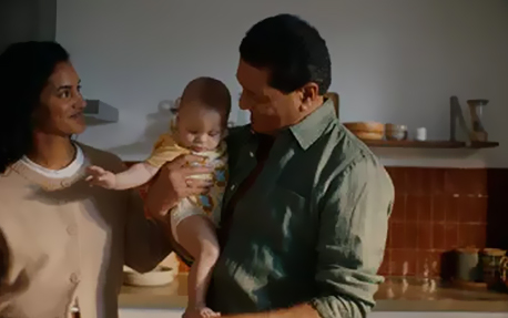 How to wake up a newborn to feed